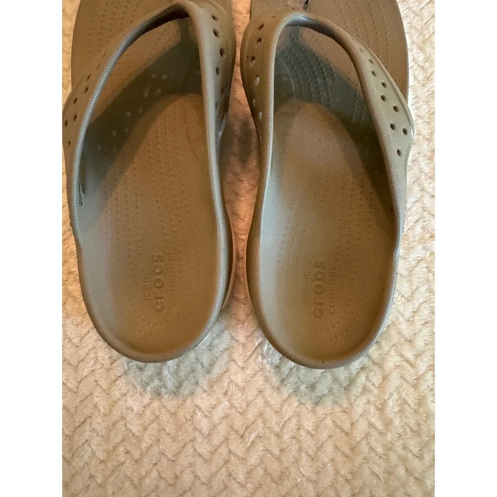 Crocs Baya Flip Flops Mens 11 Khaki Tan Iconic Comfort Sandals 205393